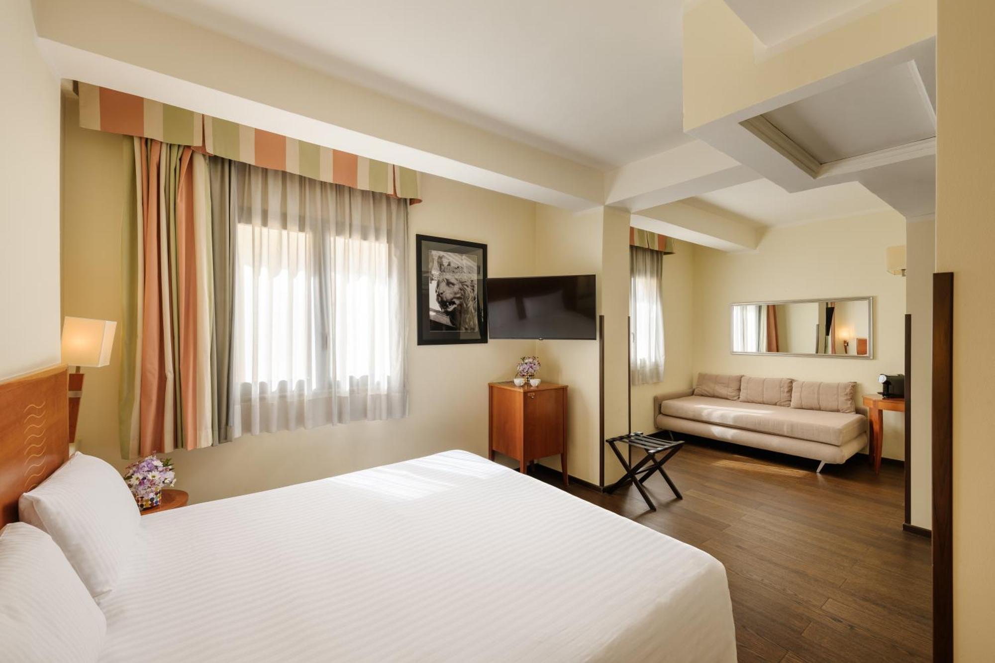 Hotel Dei Cavalieri Caserta - La Reggia Εξωτερικό φωτογραφία