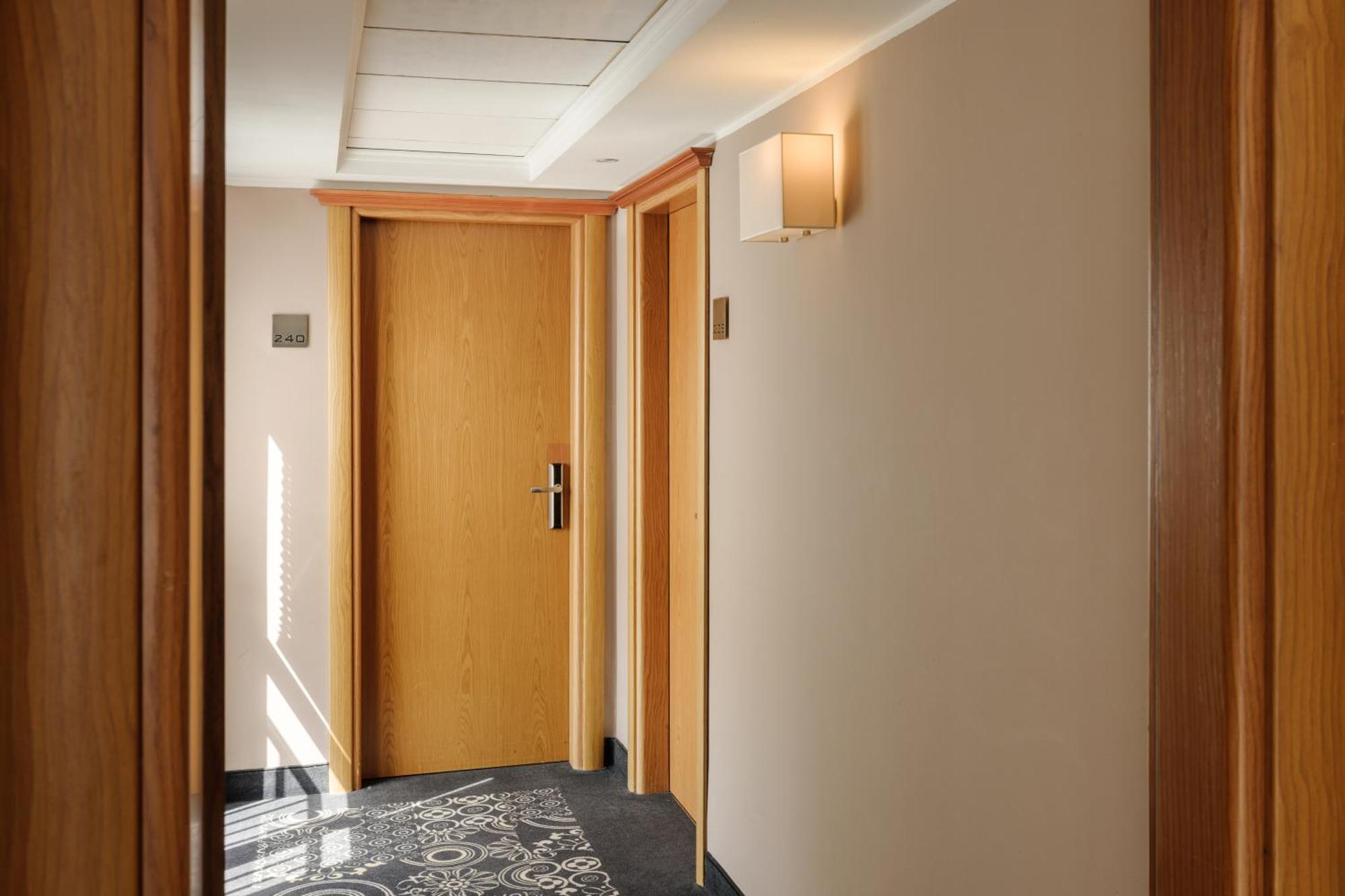 Hotel Dei Cavalieri Caserta - La Reggia Εξωτερικό φωτογραφία