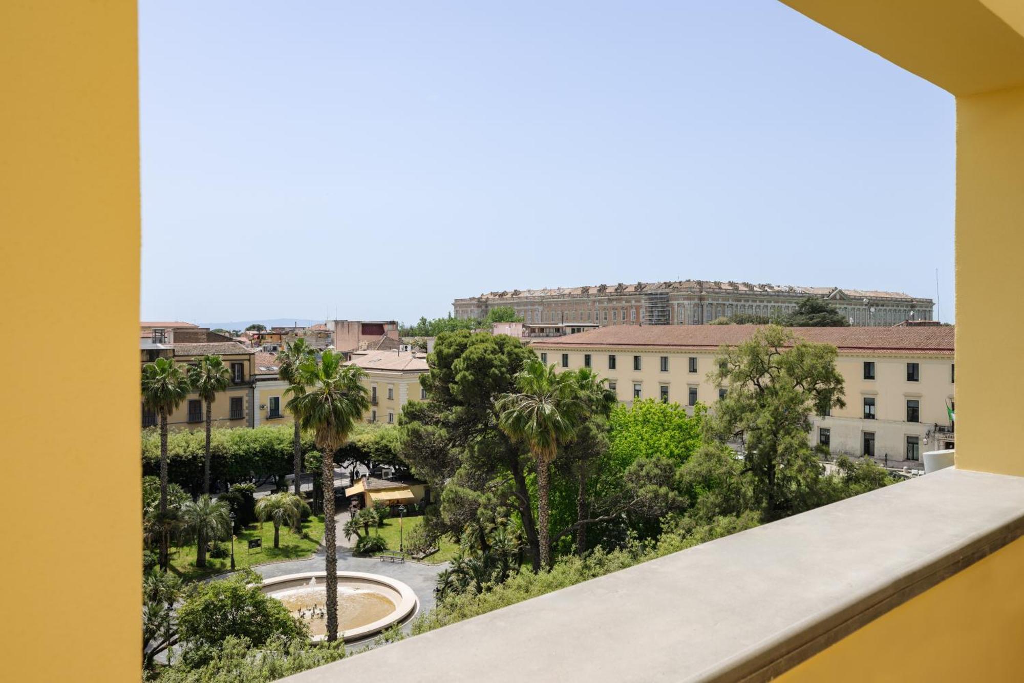 Hotel Dei Cavalieri Caserta - La Reggia Εξωτερικό φωτογραφία