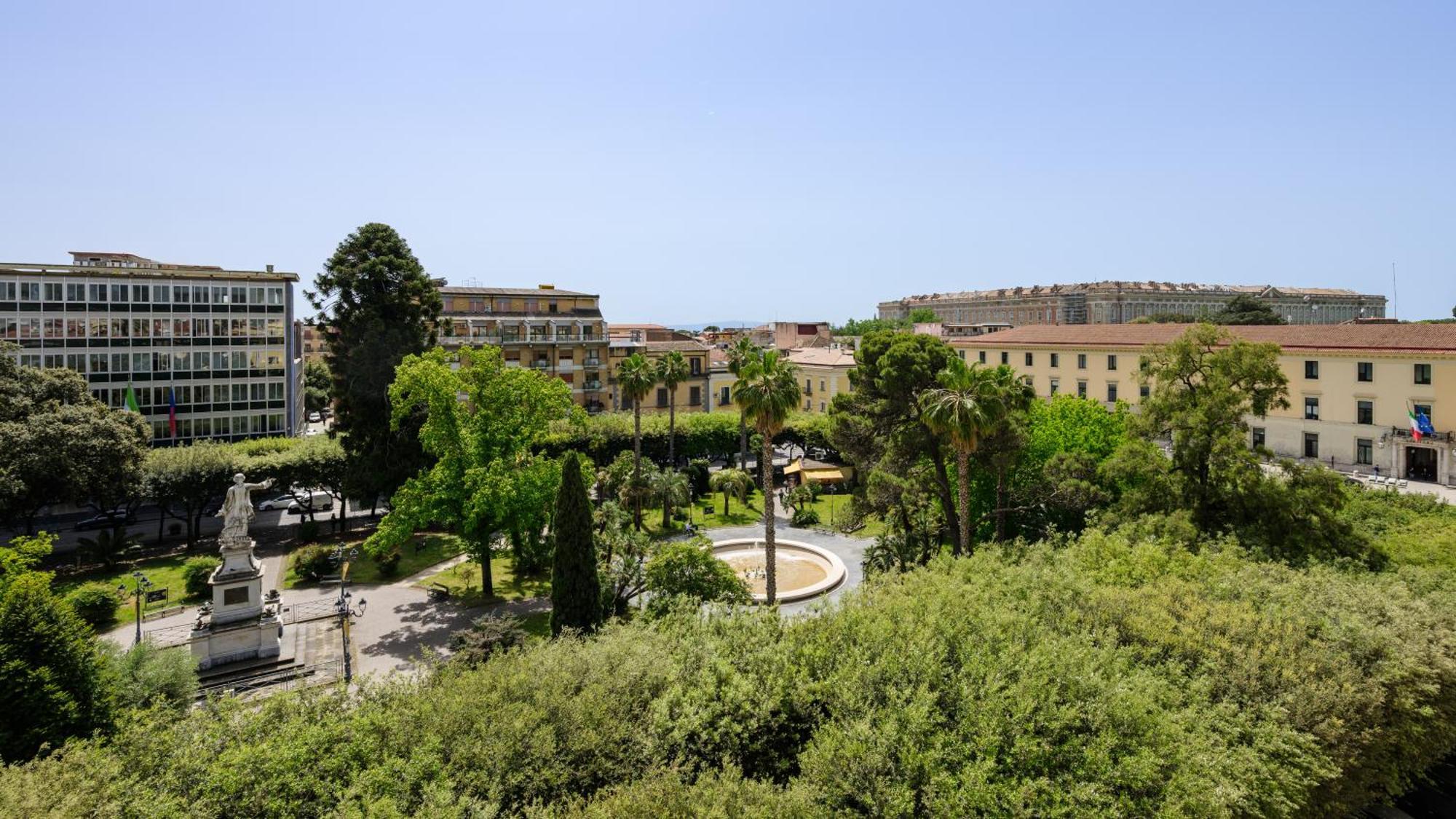 Hotel Dei Cavalieri Caserta - La Reggia Εξωτερικό φωτογραφία